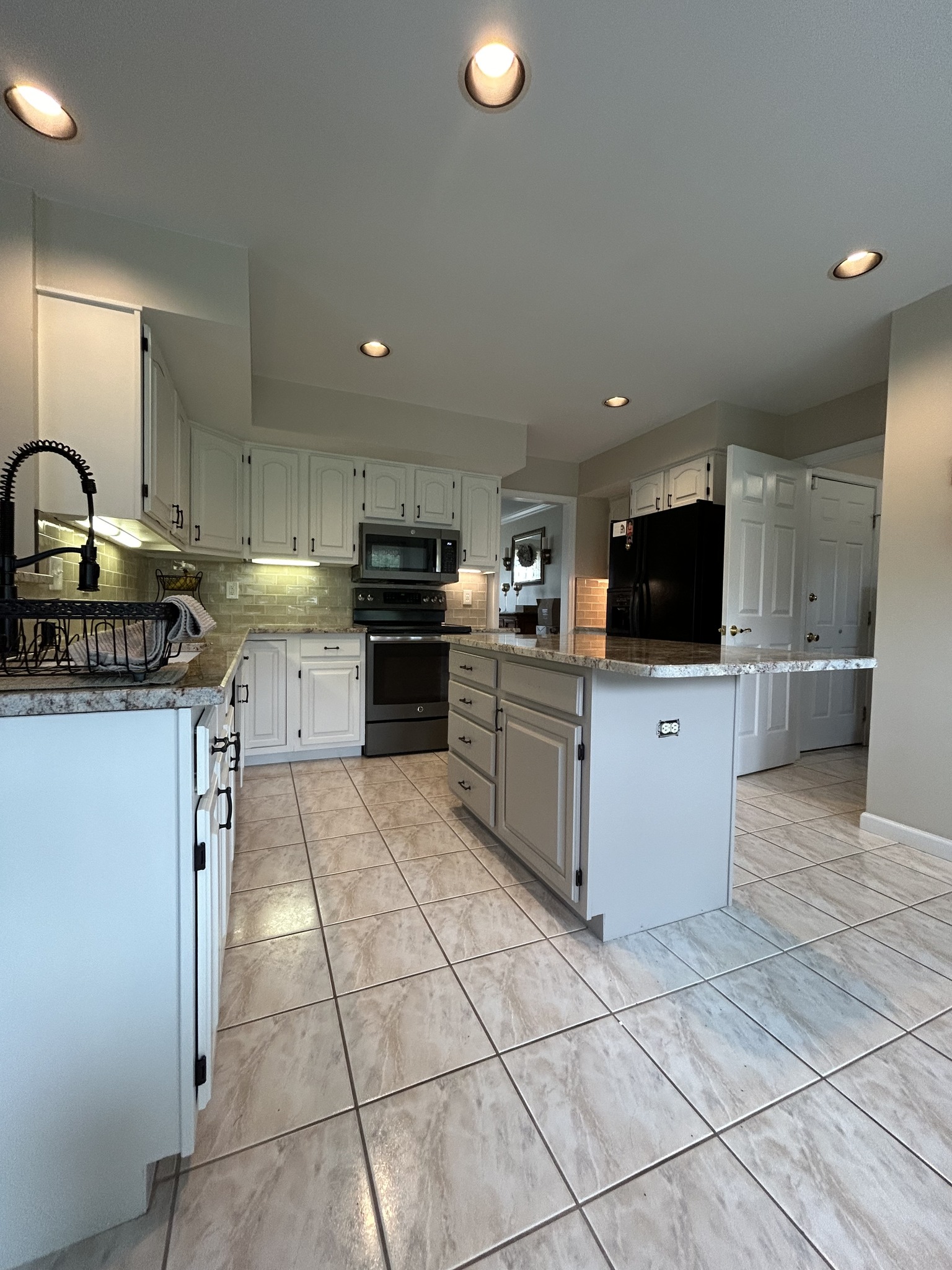 kitchen remodeling
